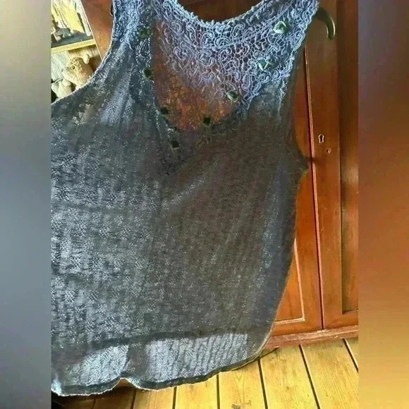 Heather blue swing sweater tank top,‎ size xl. Crochet back with flowers. - Picture 6 of 11